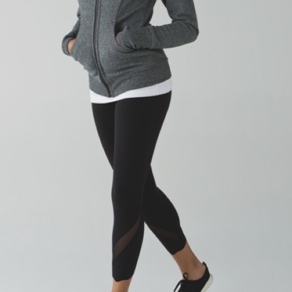 Lululemon Scuba Hoodie III - Picture 7 of 9
